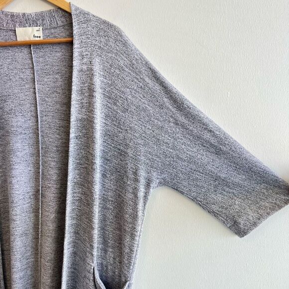Wilfred Free Aritzia Grey Open Front Zlata Cardigan Sweater Women’s Size Medium - Picture 3 of 9